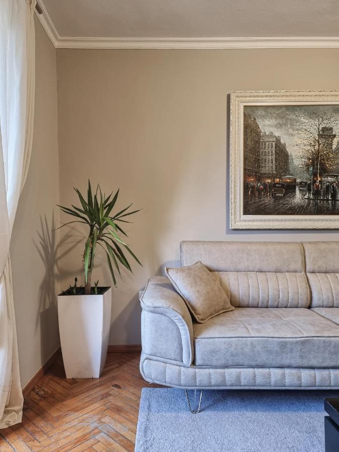 Tirana Center Cozy Apartment Dış mekan fotoğraf